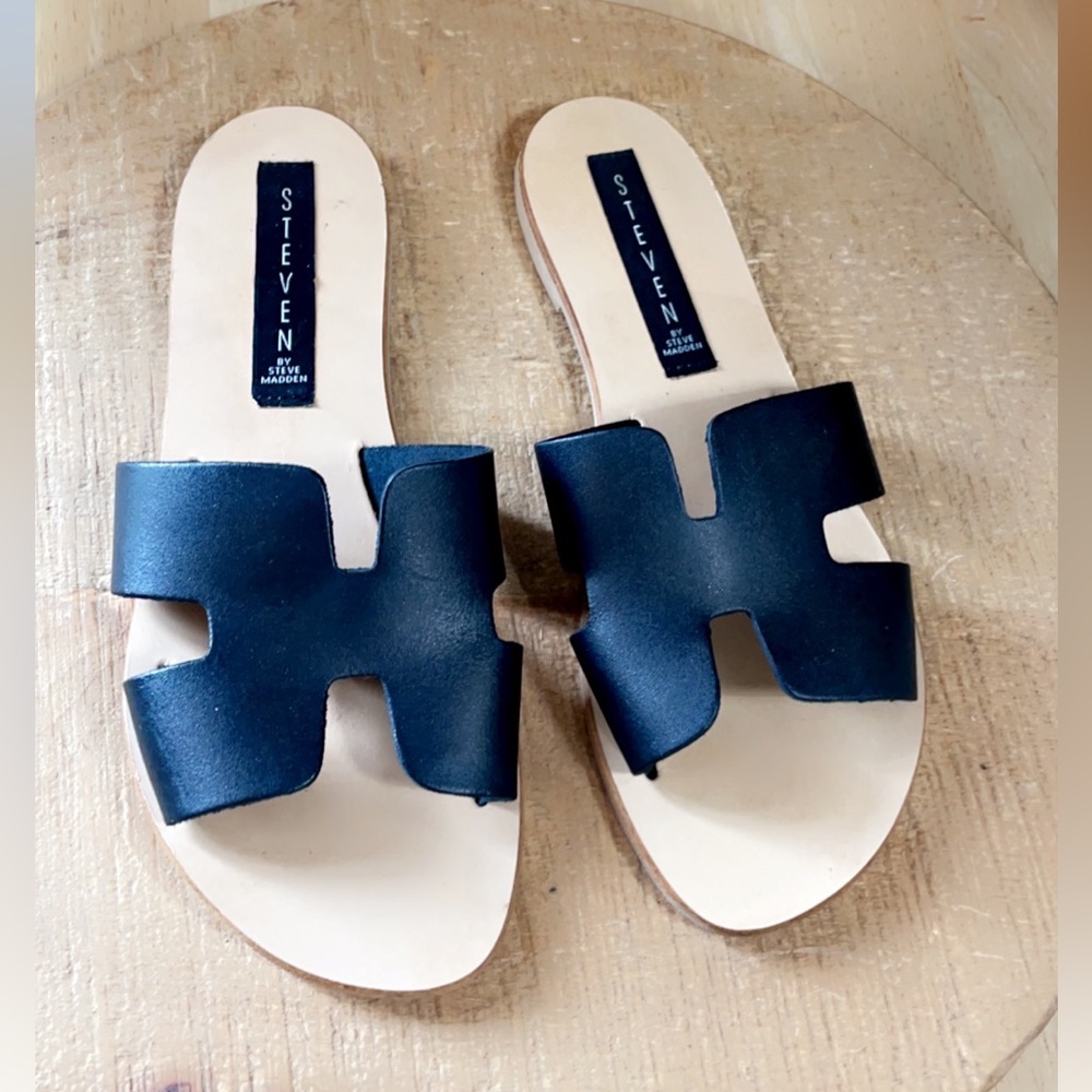 Womens Steve Madden Sandals Size 5.5 great condition